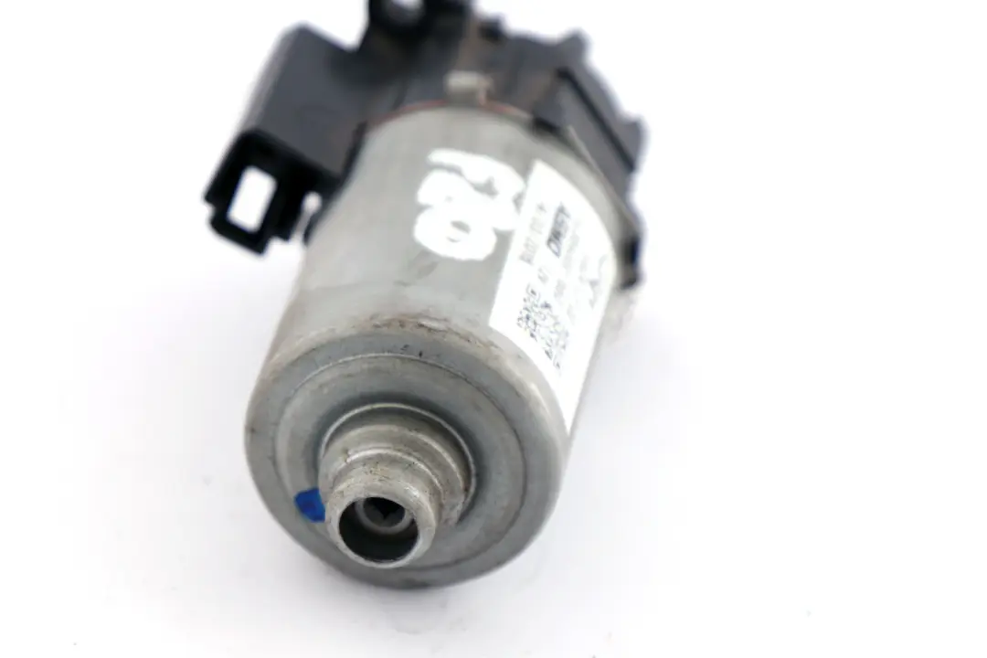 Longitudinal Seat Adjusment Drive Motor to BMW F20 F21 F30 F31 F35 with Part number 7325519 BMW F20 F21 F30 F31 F35 Longitudinal Seat Adjusment Drive Motor - SKU 7325519 - Part number 7325519