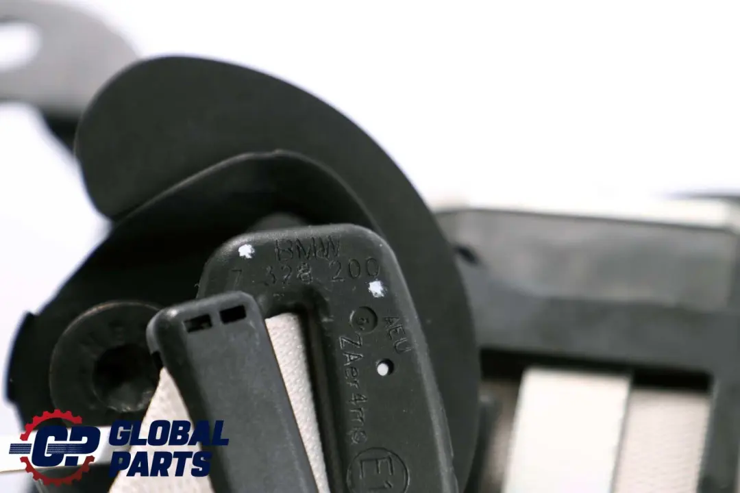 Cintura Sicurezza BMW F01 F10 F11 LCI Anteriore Superiore Destra Bianca per con numero di parte 7328200 Cintura Sicurezza BMW F01 F10 F11 LCI Anteriore Superiore Destra Bianca - SKU 7328200 - Numero di parte 7328200