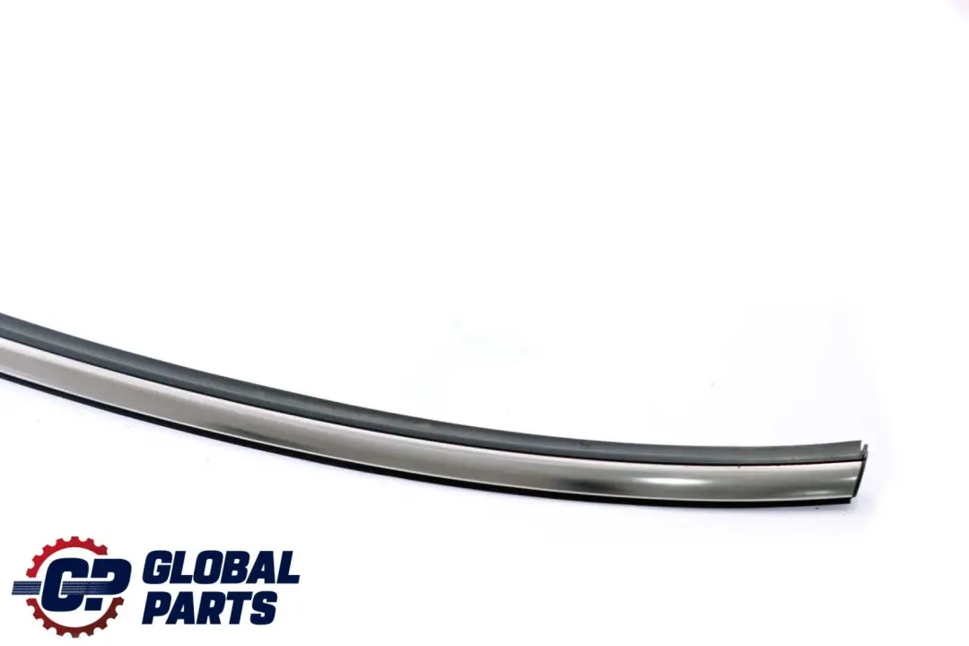 Tapa de maletero Tailgate Trunk Chrome para Mini Cooper One F55 con número de pieza 7328385 Mini Cooper One F55 Tapa de maletero Tailgate Trunk Chrome - SKU 7328385 - Número de pieza 7328385