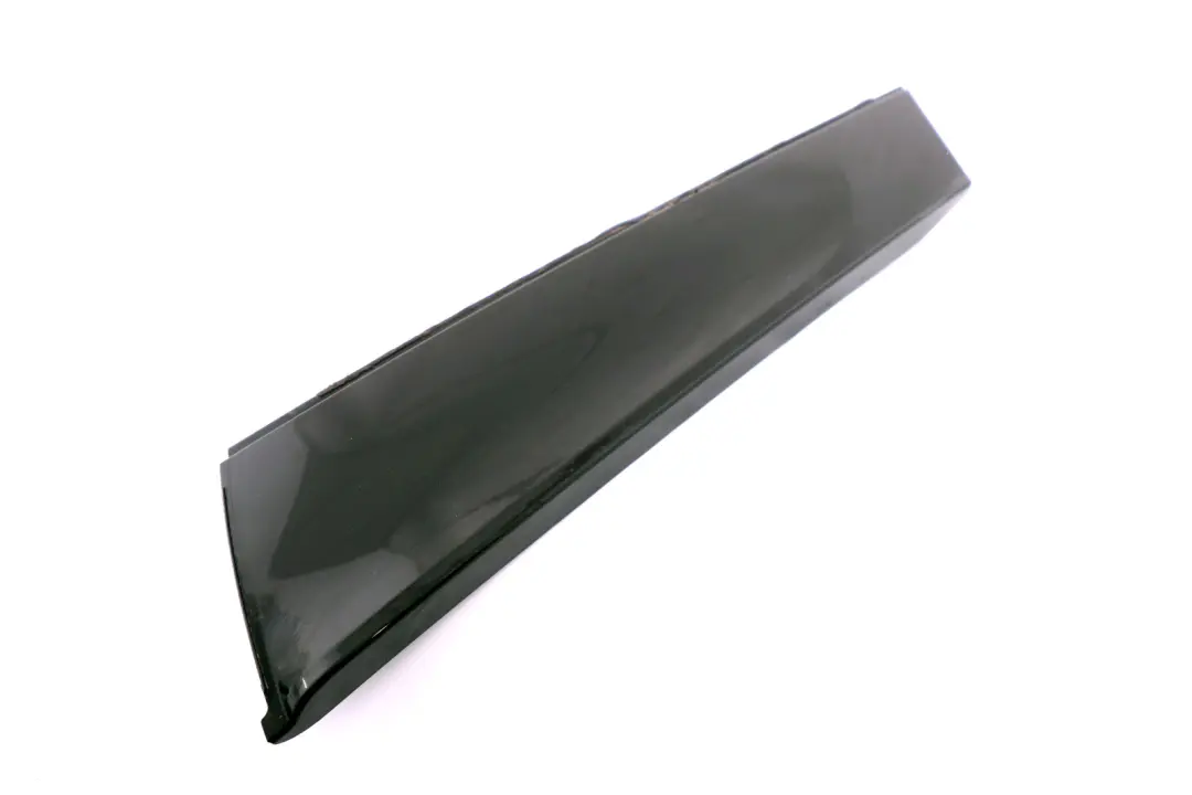 Tapa Columna D Izquierda Glanzschwraz Negro para Mini Cooper One F55 con número de pieza 7328875 Mini Cooper One F55 Tapa Columna D Izquierda Glanzschwraz Negro - SKU 7328875 - Número de pieza 7328875