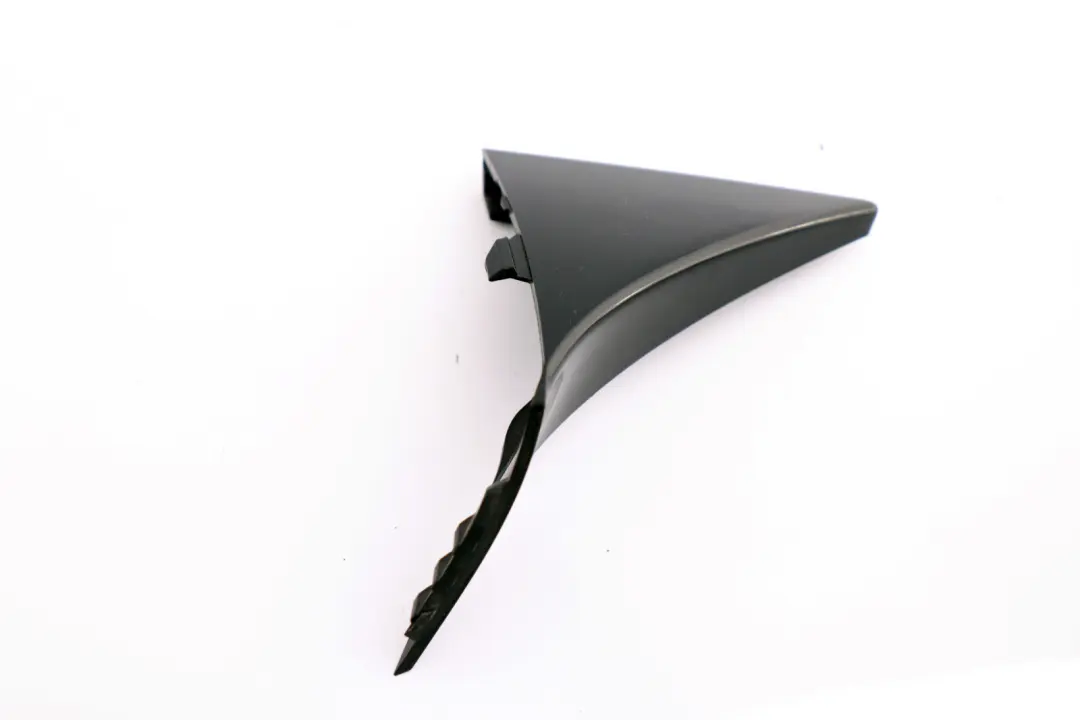 Cubierta Tapa Maletero Derecho Pieza Montaje Negro para Mini Cooper F56 con número de pieza 7338558 Mini Cooper F56 Cubierta Tapa Maletero Derecho Pieza Montaje Negro - SKU 7338558 - Número de pieza 7338558