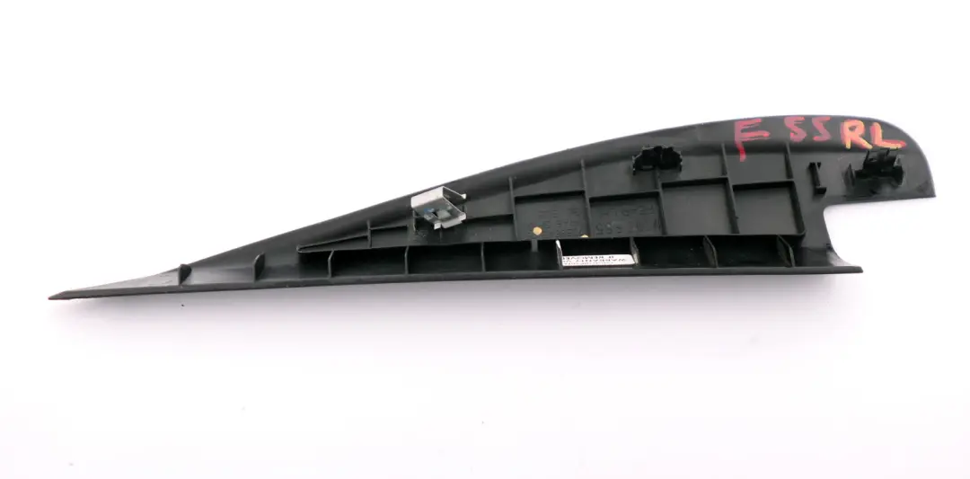 Esquina Trasera Izquierda Tapa Puerta Negro para Mini F55 con número de pieza 7338843 Mini F55 Esquina Trasera Izquierda Tapa Puerta Negro - SKU 7338843 - Número de pieza 7338843