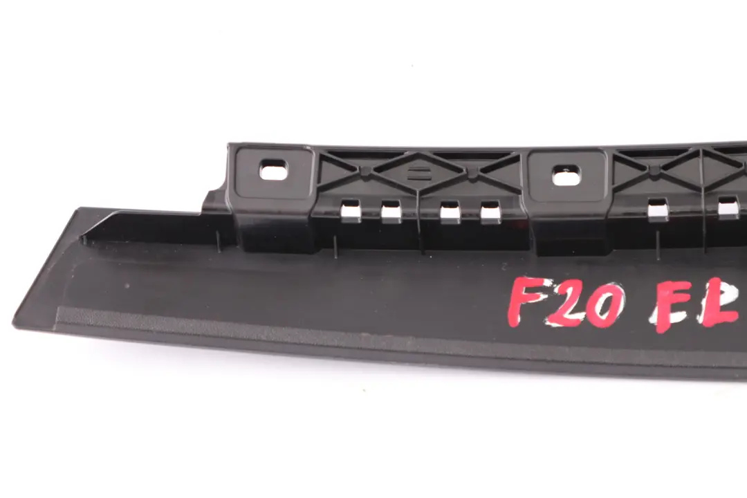 Garniture Recouvrement Montant B Colonne Avant Gauche pour BMW F20 à propos du numéro de pièce 7340625 BMW F20 Garniture Recouvrement Montant B Colonne Avant Gauche - SKU 7340625 - Numéro de pièce 7340625