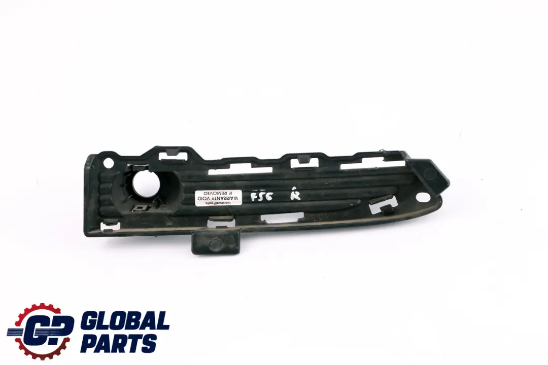 Finition l'entrée d'air pare chocs avant droite PDC pour Mini Cooper F55 F56 à propos du numéro de pièce 7340748 Mini Cooper F55 F56 Finition l'entrée d'air pare chocs avant droite PDC - SKU 7340748 - Numéro de pièce 7340748