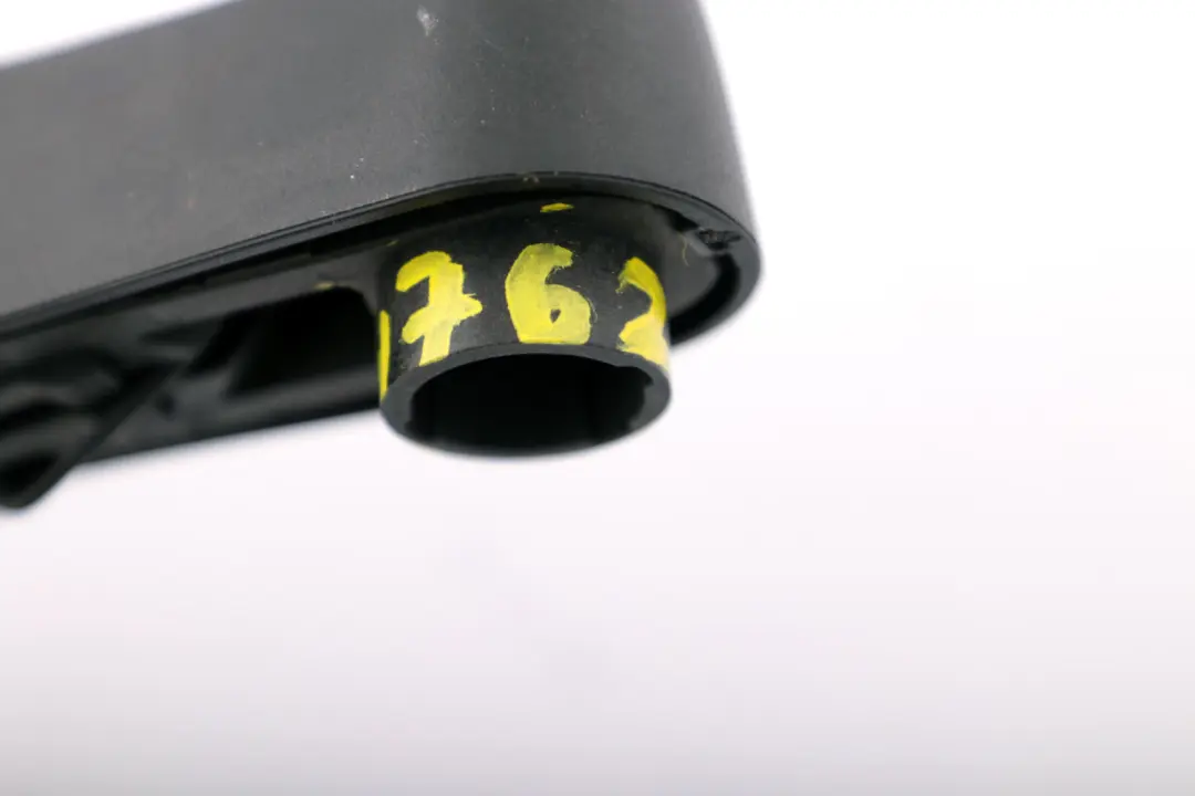 Braccio tergicristallo posteriore Portellone 7329887 per Mini Cooper F55 F56 con numero di parte 7347622 Mini Cooper F55 F56 Braccio tergicristallo posteriore Portellone 7329887 - SKU 7347622 - Numero di parte 7347622