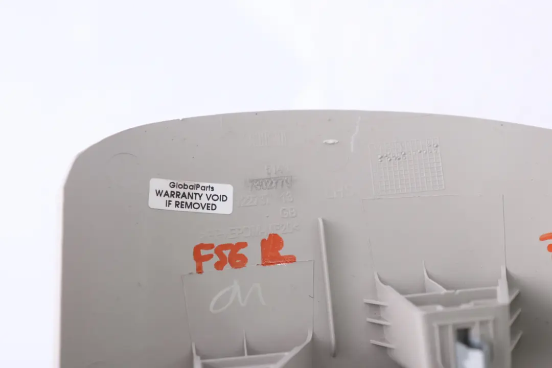 Couverture Borne-C a Gauche Satellite Gris 7302779 pour Mini Cooper F56 à propos du numéro de pièce 7347697 Mini Cooper F56 Couverture Borne-C a Gauche Satellite Gris 7302779 - SKU 7347697 - Numéro de pièce 7347697