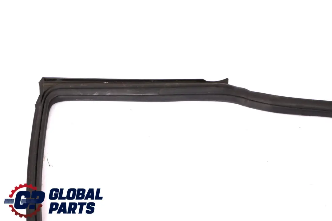 BMW 1 2 Series F21 F22 LCI Uszczelka Krawędzi Drzwi Lewy Przód 7267911 - SKU 7348419 - Numer Części 7348419