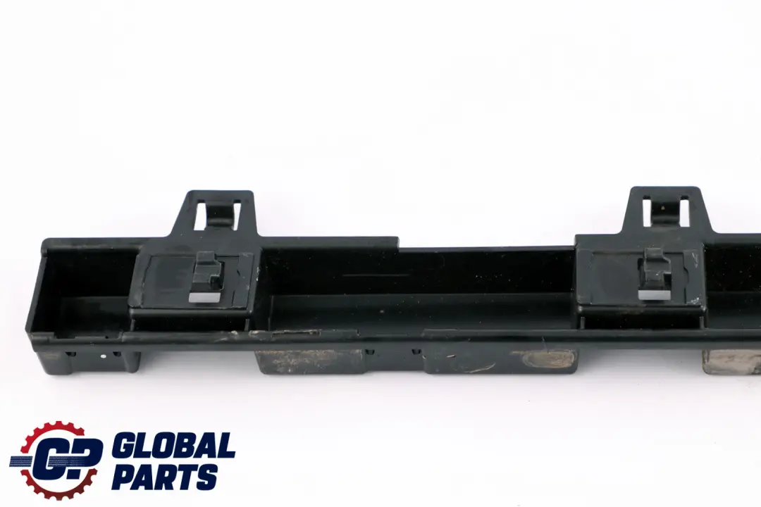 BMW F21 F22 Ślizg Mocowanie Progu Prawy - SKU 7349086 - Numer Części 7268074