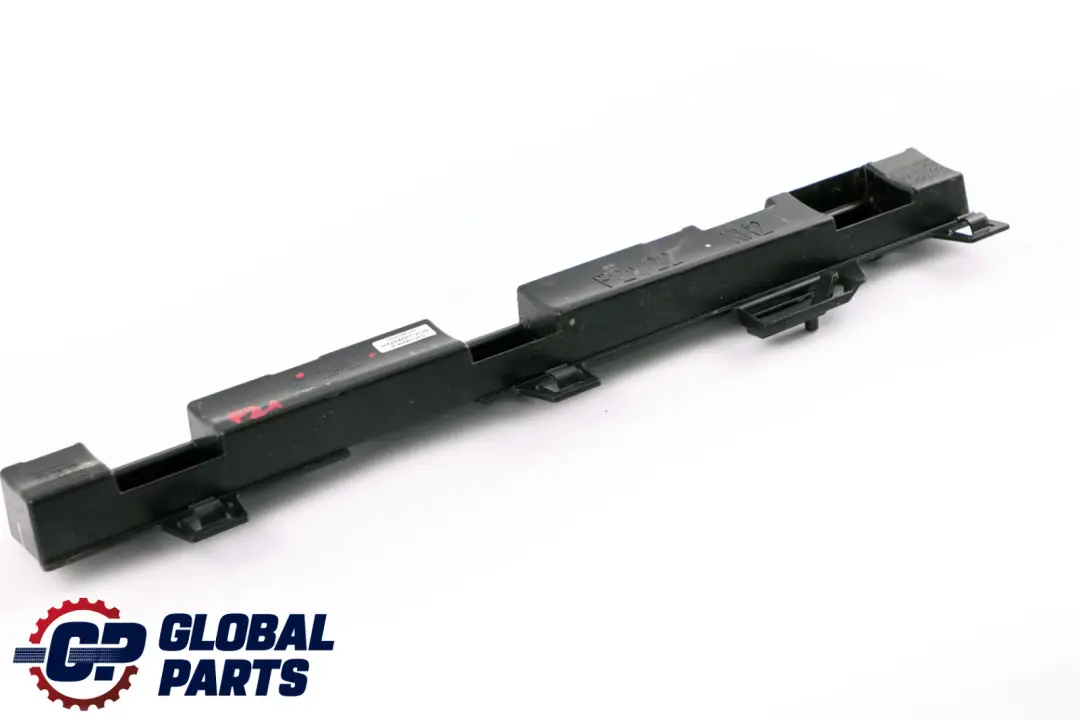 Lot Halteleisten Droite pour BMW 1 2 F21 F22 LCI à propos du numéro de pièce 7268074 BMW 1 2 F21 F22 LCI Lot Halteleisten Droite - SKU 7349086 - Numéro de pièce 7268074