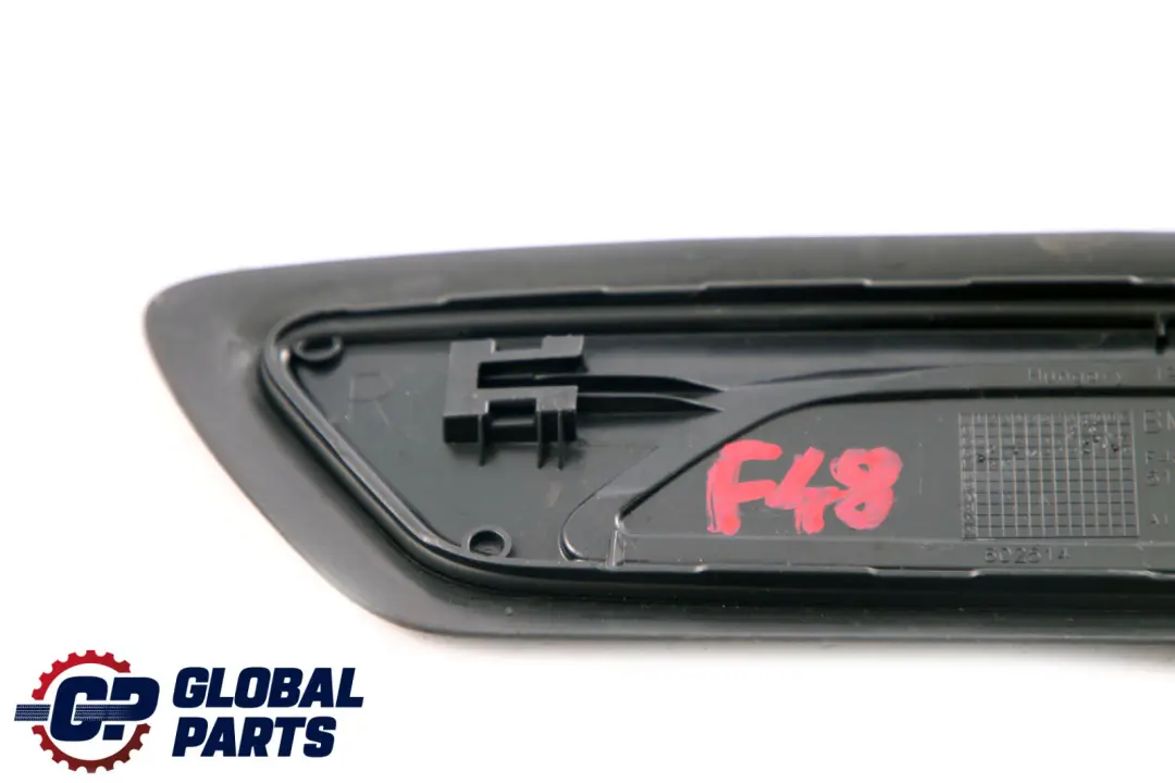 Tapa Tira Entrada Trasera Derecha Negro para BMW X1 X2 F39 F48 con número de pieza 7349674 BMW X1 X2 F39 F48 Tapa Tira Entrada Trasera Derecha Negro - SKU 7349674 - Número de pieza 7349674