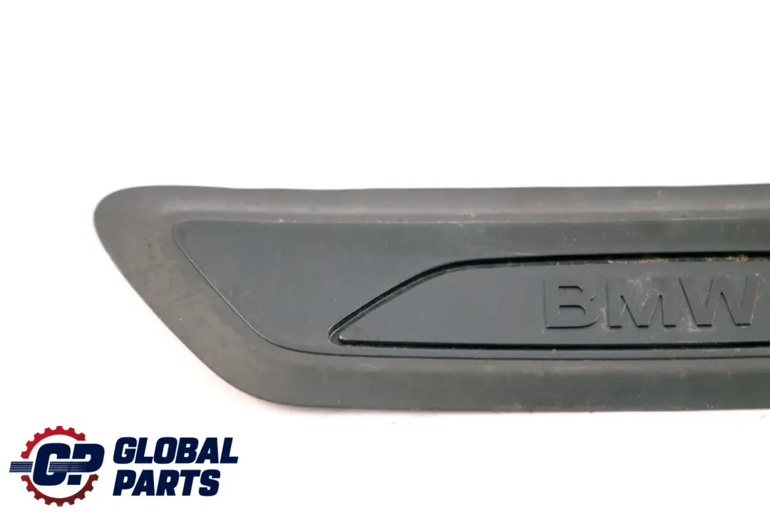 Copertura Striscia Ingresso Posteriore Destra Nero per BMW X1 X2 F39 F48 con numero di parte 7349674 BMW X1 X2 F39 F48 Copertura Striscia Ingresso Posteriore Destra Nero - SKU 7349674 - Numero di parte 7349674