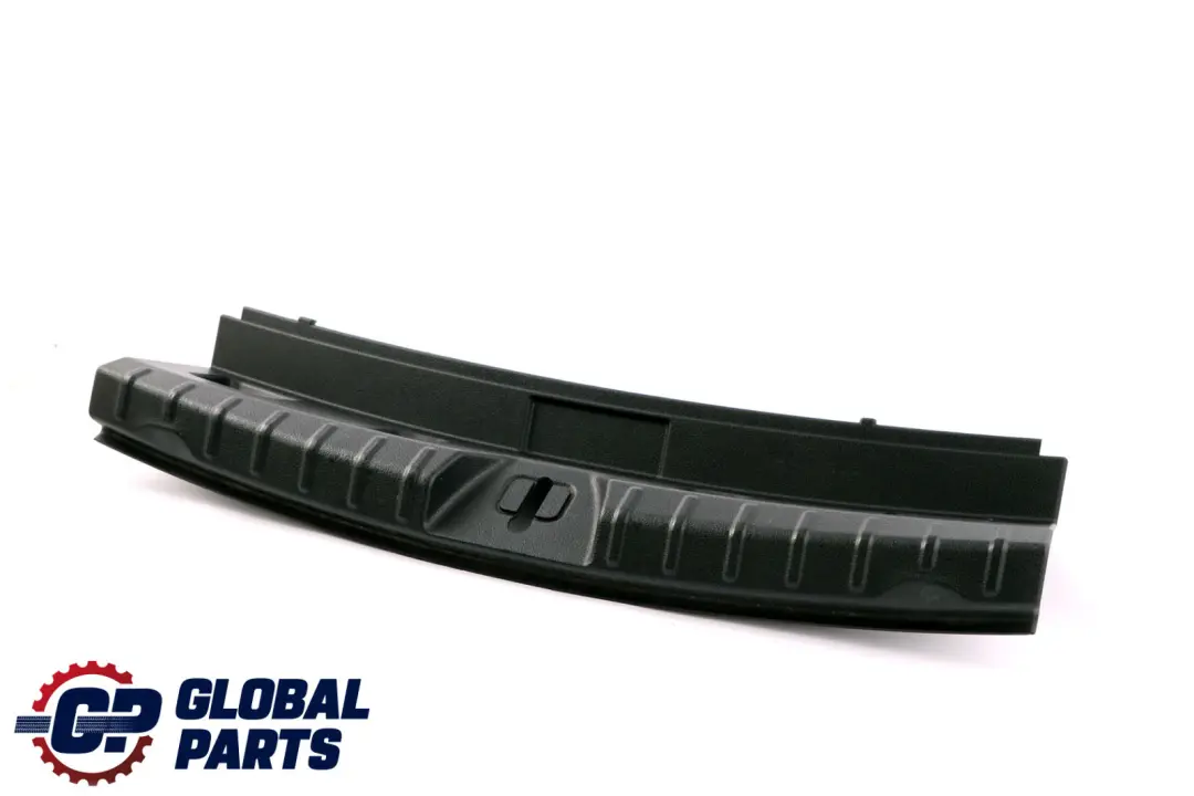Maletero Carga Panel Sill Tapa Negro para BMW F30 F80 M3 con número de pieza 7351650 BMW F30 F80 M3 Maletero Carga Panel Sill Tapa Negro - SKU 7351650 - Número de pieza 7351650