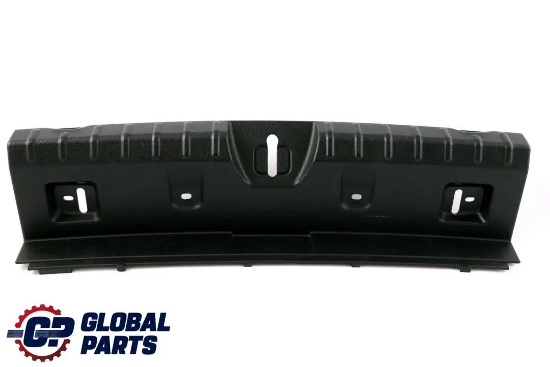 Maletero Carga Panel Sill Tapa Negro para BMW F30 F80 M3 con número de pieza 7351650 BMW F30 F80 M3 Maletero Carga Panel Sill Tapa Negro - SKU 7351650 - Número de pieza 7351650