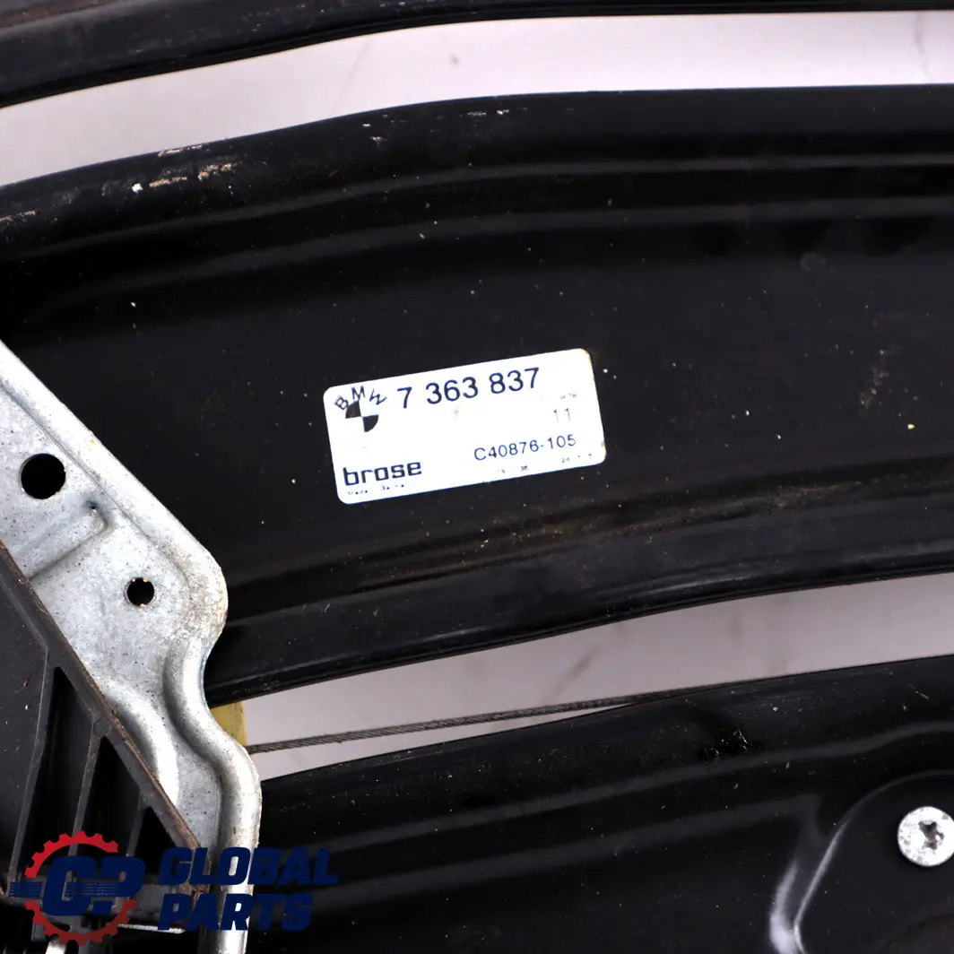 Mechanizm Siłownik Podnośnik Szyby Drzwi Lewy Tył do BMW F33 F83 M4 o numerze 7352749 BMW F33 F83 M4 Mechanizm Siłownik Podnośnik Szyby Drzwi Lewy Tył - SKU 7352749 - Numer Części 7352749