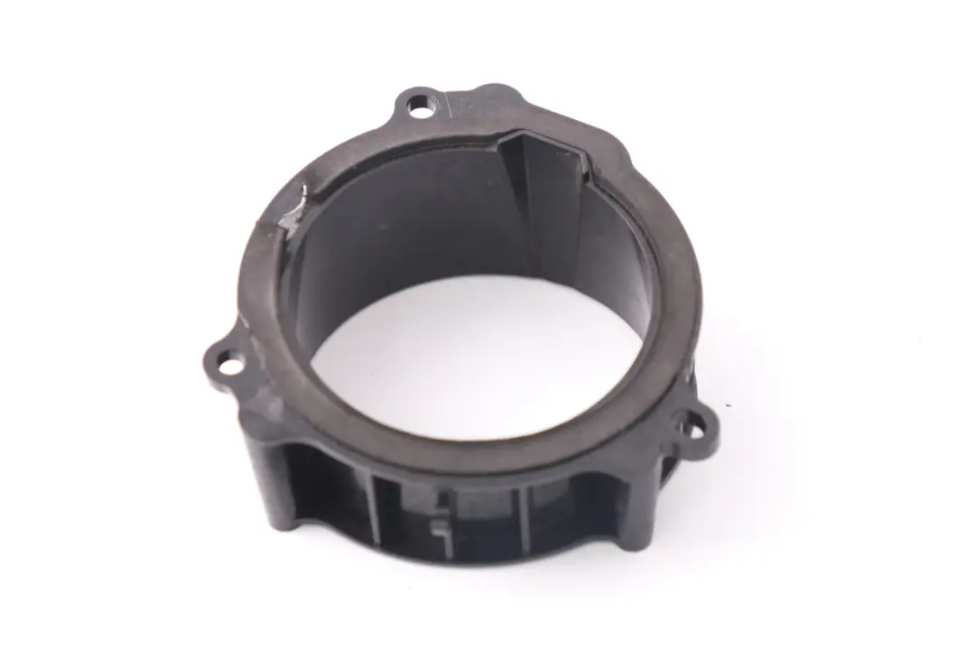 Anillo Espaciador Izquierdo Panel Puerta para Mini Cooper One F56 F57 con número de pieza 7354749 Mini Cooper One F56 F57 Anillo Espaciador Izquierdo Panel Puerta - SKU 7354749 - Número de pieza 7354749