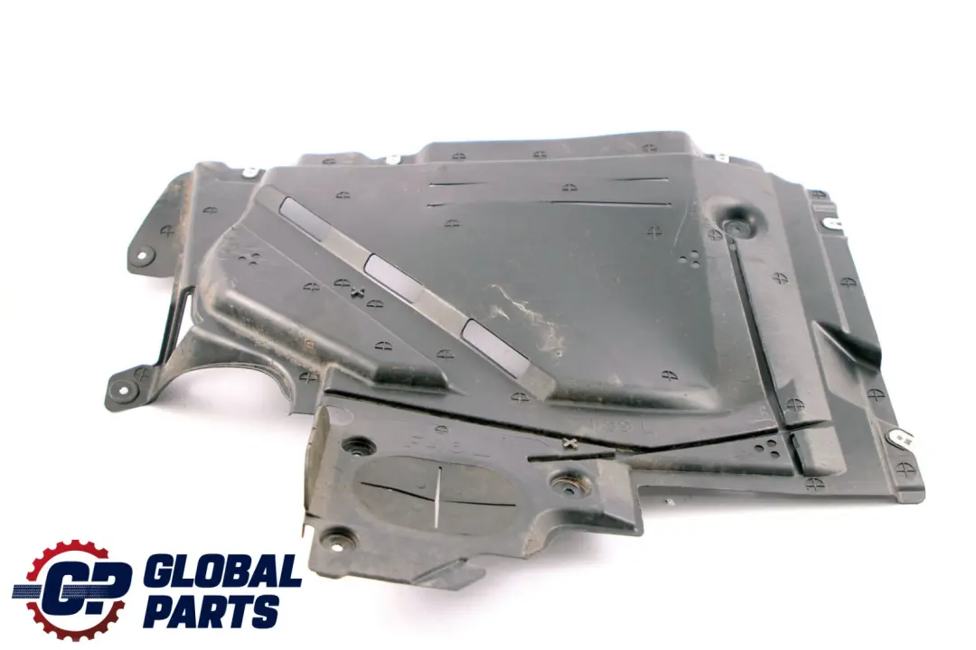 Cubierta Debajo De La Carrocería Tanque Izquierdo para BMW X1 Serie F48 con número de pieza 7354759 BMW X1 Serie F48 Cubierta Debajo De La Carrocería Tanque Izquierdo - SKU 7354759 - Número de pieza 7354759