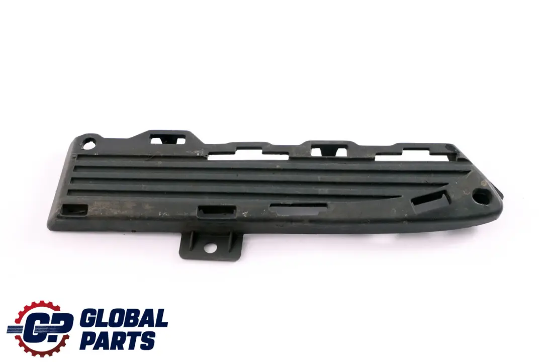 Parachoques Delantero Entrada Aire Tapa Izquierda para Mini Cooper F55 F56 con número de pieza 7355239 Mini Cooper F55 F56 Parachoques Delantero Entrada Aire Tapa Izquierda - SKU 7355239 - Número de pieza 7355239