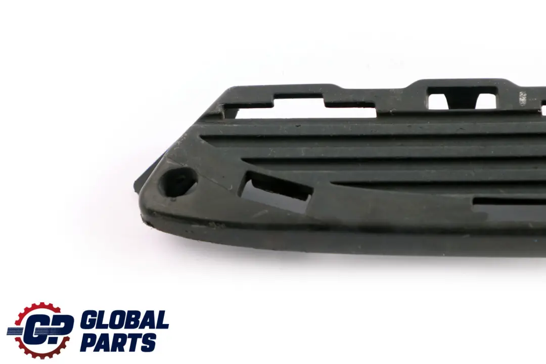 Mini Cooper F55 F56 Front Bumber Air Inlet Finisher Right - SKU 7355240 - Número de pieza 7355240