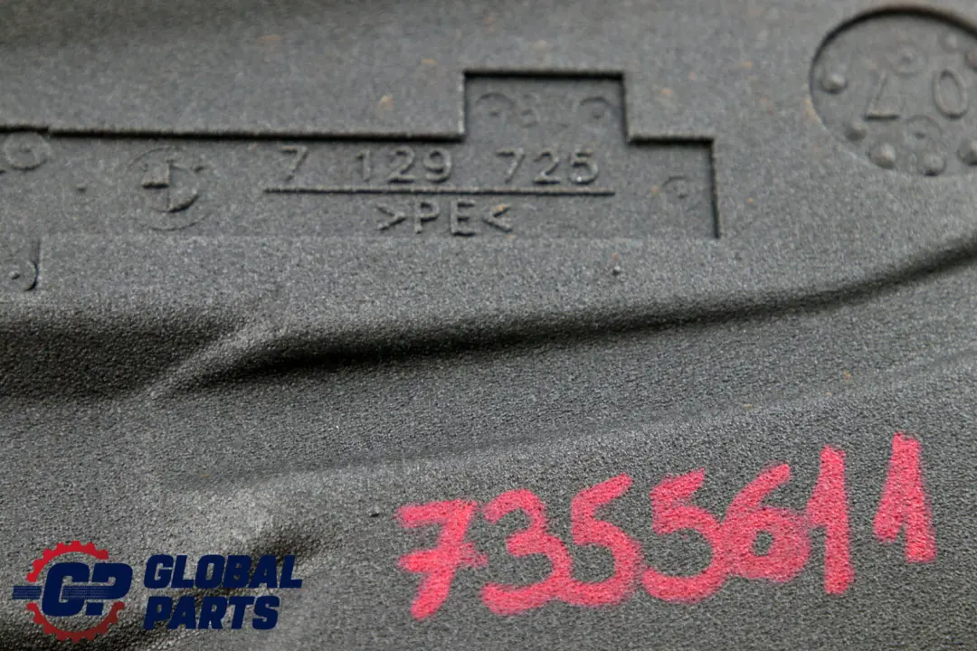 Tapa Aislamiento Acustico Puerta Delantera Izquierda 7129725 para BMW E70 con número de pieza 7355611 BMW E70 Tapa Aislamiento Acustico Puerta Delantera Izquierda 7129725 - SKU 7355611 - Número de pieza 7355611