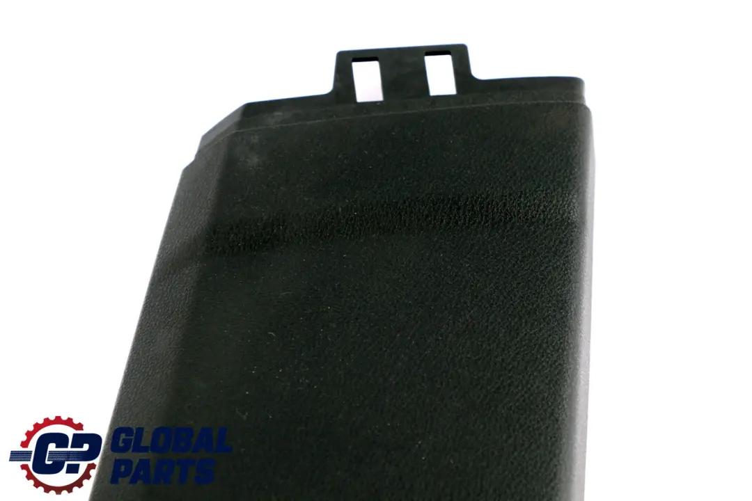 Tapa Columna Pilar Inferior Recorte Derecho Negro 9116352 7352110 para BMW F10 F11 con número de pieza 7358952 BMW F10 F11 Tapa Columna Pilar Inferior Recorte Derecho Negro 9116352 7352110 - SKU 7358952 - Número de pieza 7358952