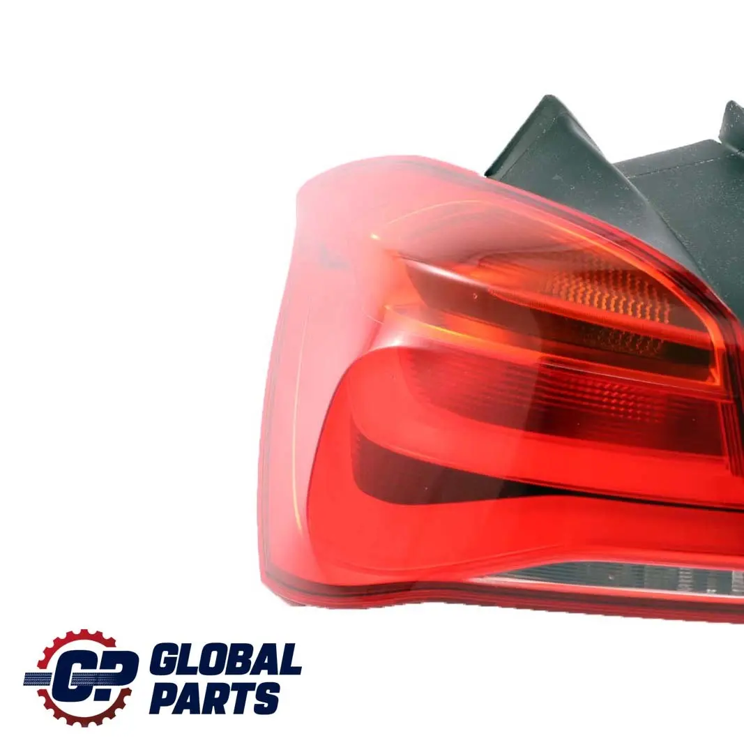 Fanale posteriore Pannello laterale sinistro per BMW 1 F20 F21 LCI con numero di parte 7359017 BMW 1 F20 F21 LCI Fanale posteriore Pannello laterale sinistro - SKU 7359017 - Numero di parte 7359017