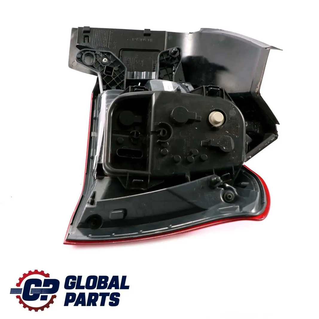 Fanale posteriore Pannello laterale sinistro per BMW 1 F20 F21 LCI con numero di parte 7359017 BMW 1 F20 F21 LCI Fanale posteriore Pannello laterale sinistro - SKU 7359017 - Numero di parte 7359017