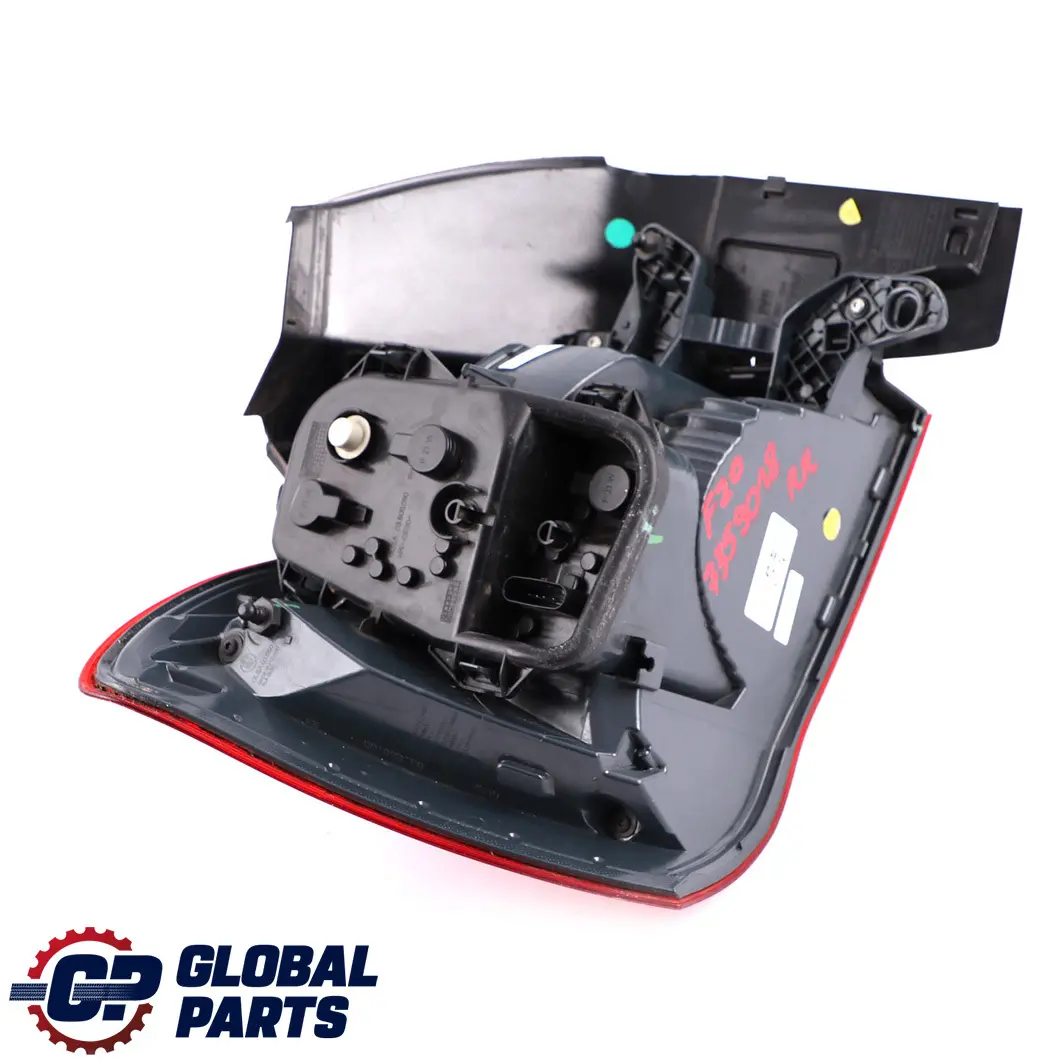 BMW F20 F21 LCI Fanale posteriore Pannello laterale destro - SKU 7359018 - Numero di parte 7359018