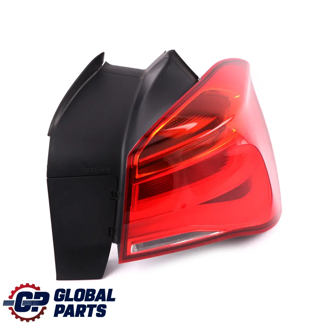 Lampa Tylna Boczna Prawa do BMW F20 F21 LCI o numerze 7359018 BMW F20 F21 LCI Lampa Tylna Boczna Prawa - SKU 7359018 - Numer Części 7359018