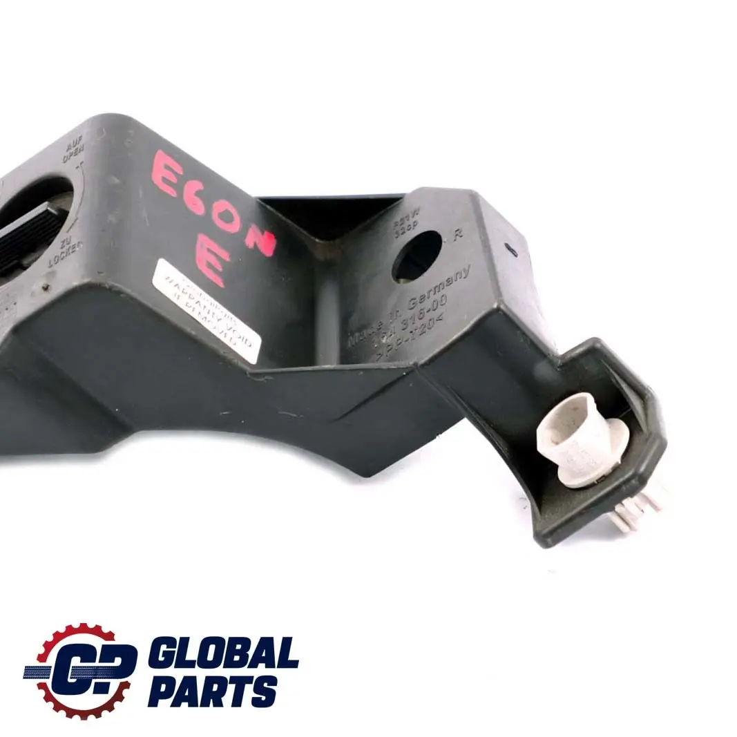 Bombilla Derecha Portador Blanco Tapa Intermitente para BMW E60 LCI M5 con número de pieza 7361882 BMW E60 LCI M5 Bombilla Derecha Portador Blanco Tapa Intermitente - SKU 7361882 - Número de pieza 7361882