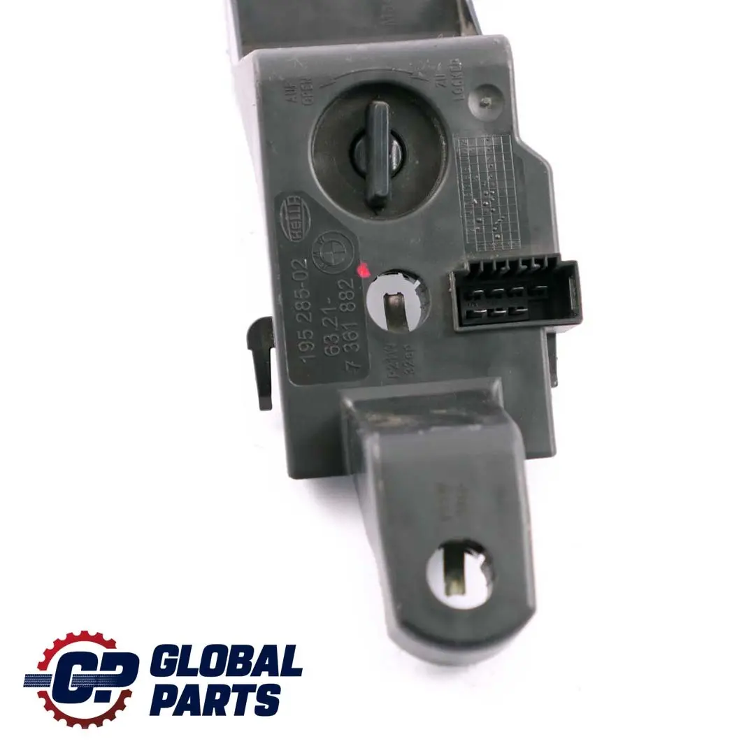 BMW E60 LCI M5 Ampoule Droite Carrier Blanc Clignotant Couvercle - SKU 7361882 - Numéro de pièce 7361882