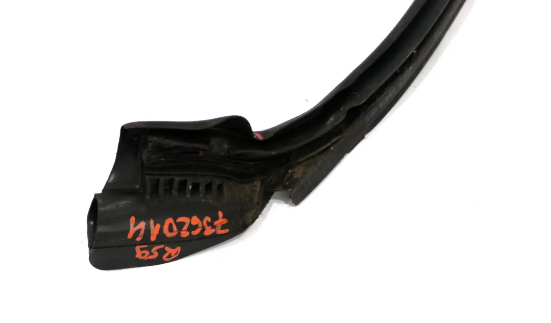 Sealing Windscreen Panel Column A Gasket Seal to MINI Roadster R59 with Part number 7362014 MINI Roadster R59 Sealing Windscreen Panel Column A Gasket Seal - SKU 7362014 - Part number 7362014