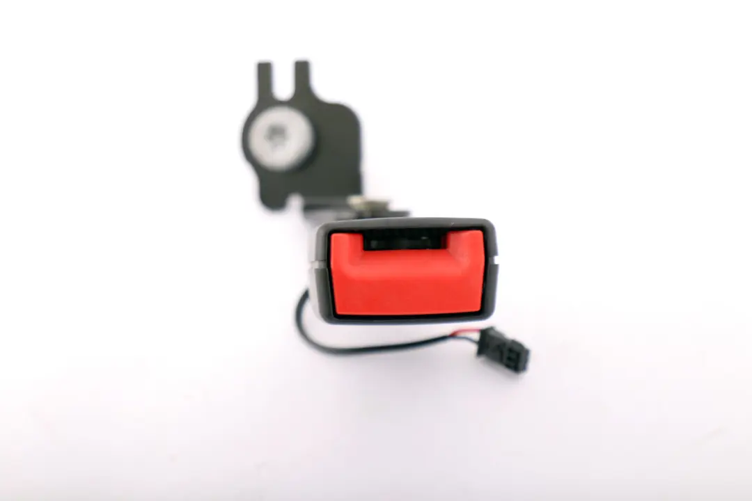 Pas bezpieczeństwa zaczep lewy tył do MINI F55 F56 o numerze 7362069 MINI F55 F56 Pas bezpieczeństwa zaczep lewy tył - SKU 7362069 - Numer Części 7362069