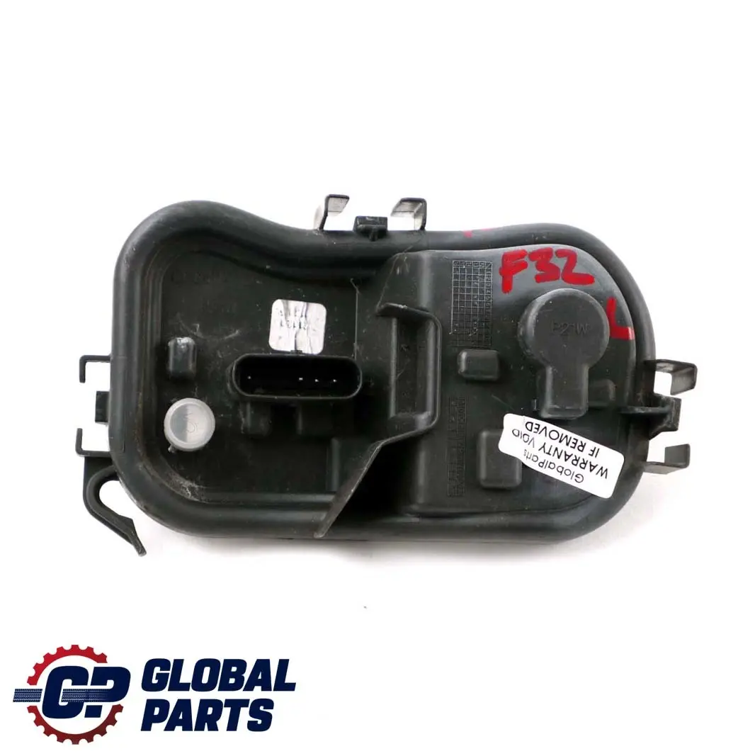 Porte-Ampoule Feu Latéral Arrière Gauche pour BMW F32 à propos du numéro de pièce 7366065 BMW F32 Porte-Ampoule Feu Latéral Arrière Gauche - SKU 7366065 - Numéro de pièce 7366065