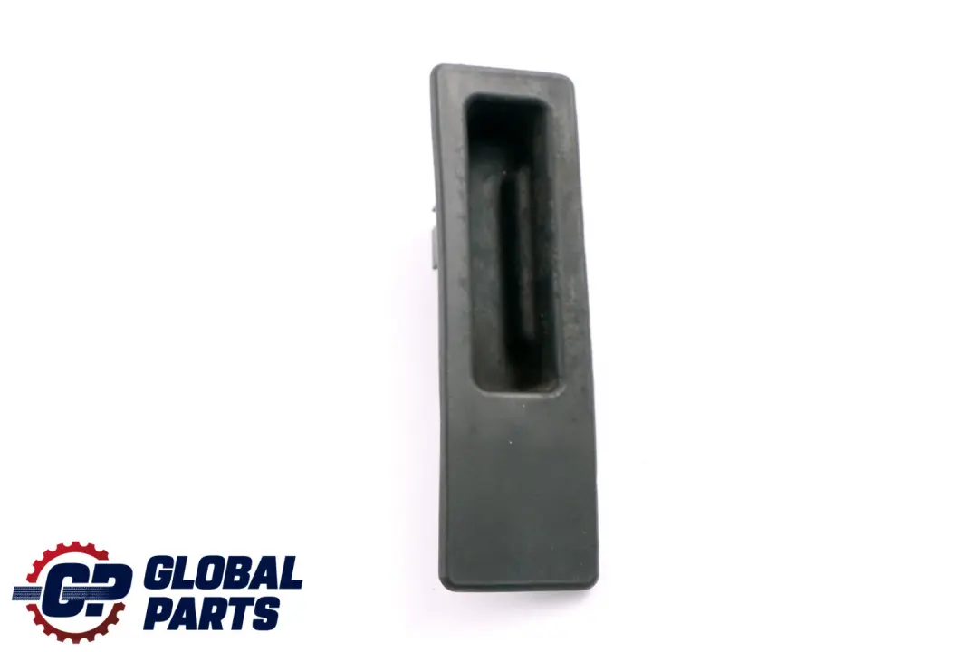 Tapa maletero Empuñadura portón trasero para BMW F22 F30 F83 M4 con número de pieza 7368752 BMW F22 F30 F83 M4 Tapa maletero Empuñadura portón trasero - SKU 7368752 - Número de pieza 7368752