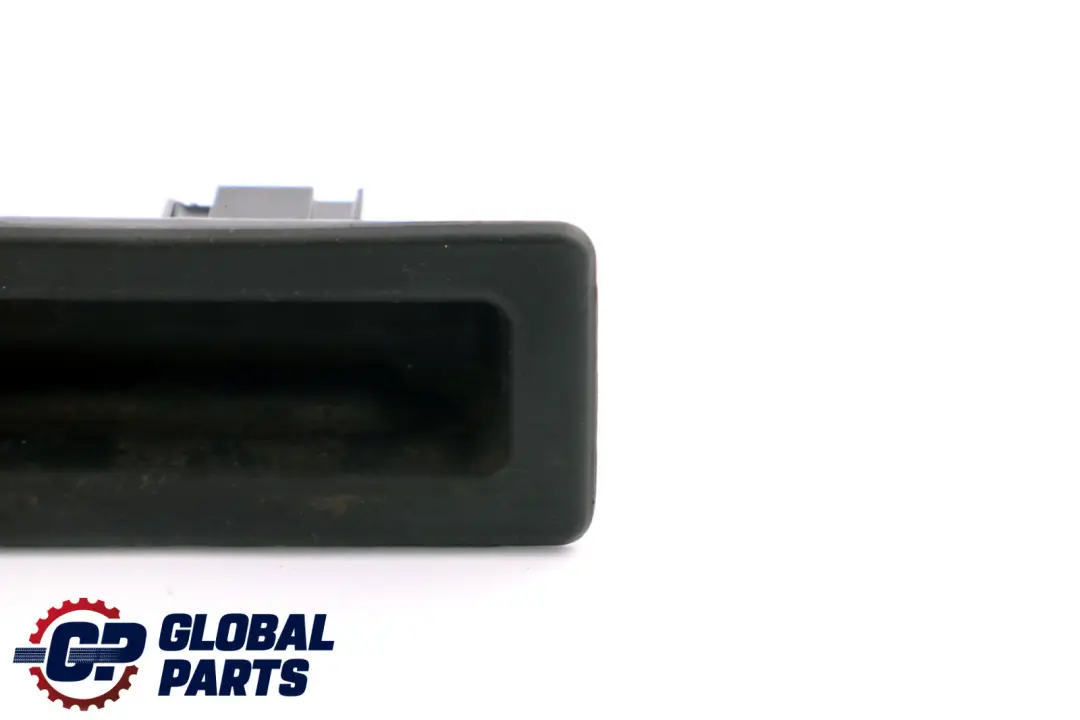 Boot Lid Tailgate Handle Trunk Lock Push to BMW F22 F30 F83 M4 with Part number 7368752 BMW F22 F30 F83 M4 Boot Lid Tailgate Handle Trunk Lock Push - SKU 7368752 - Part number 7368752