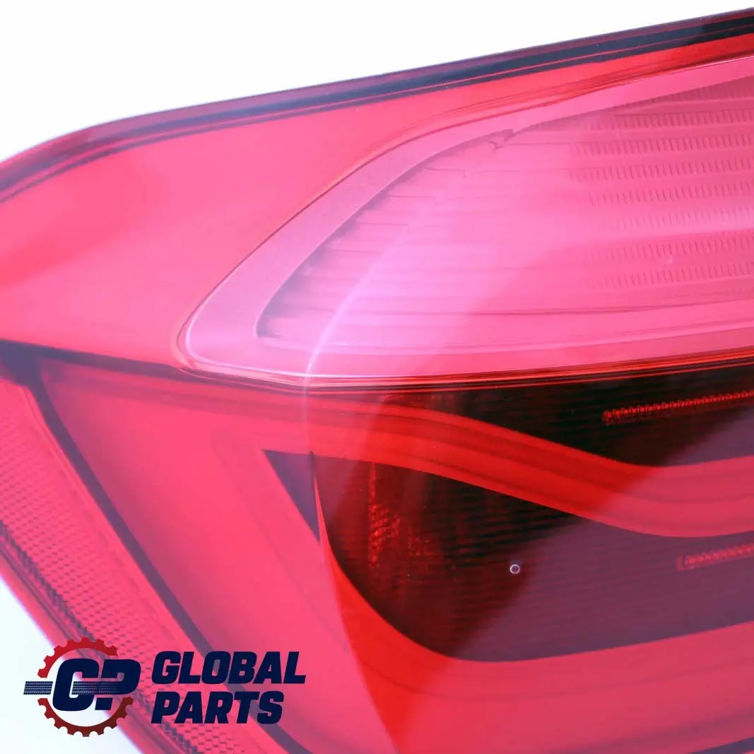 Luce posteriore pannello laterale sinistro per BMW F30 F80 M3 LCI con numero di parte 7369117 BMW F30 F80 M3 LCI Luce posteriore pannello laterale sinistro - SKU 7369117 - Numero di parte 7369117