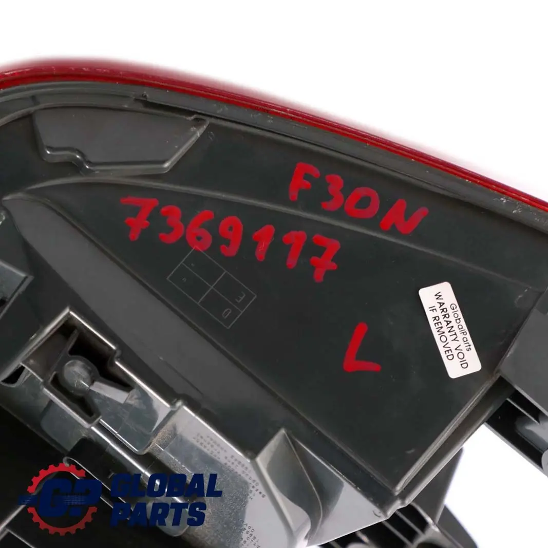 Luce posteriore pannello laterale sinistro per BMW F30 F80 M3 LCI con numero di parte 7369117 BMW F30 F80 M3 LCI Luce posteriore pannello laterale sinistro - SKU 7369117 - Numero di parte 7369117