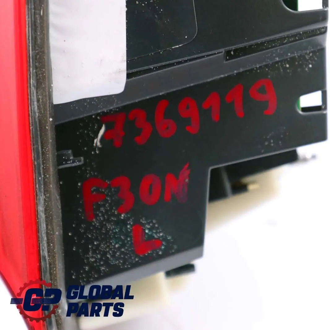 Lampa Pokrywy Bagażnika Lewy Tył do BMW F30 F31 F80 LCI o numerze 7369119 BMW F30 F31 F80 LCI Lampa Pokrywy Bagażnika Lewy Tył - SKU 7369119 - Numer Części 7369119