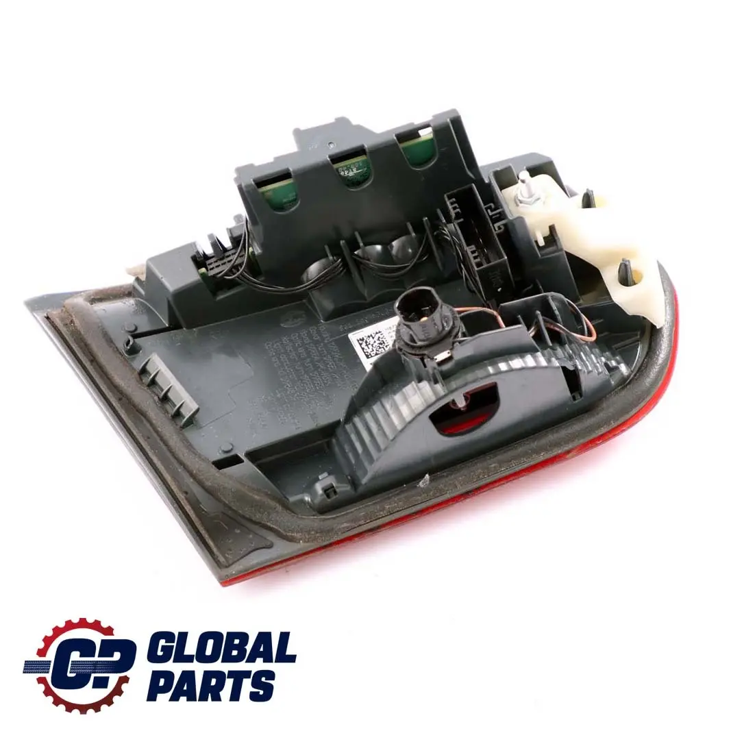 Feu De Couvercle De Coffre BMW F30 F31 LCI Porte Arrière Droite pour à propos du numéro de pièce 7369120 Feu De Couvercle De Coffre BMW F30 F31 LCI Porte Arrière Droite - SKU 7369120 - Numéro de pièce 7369120