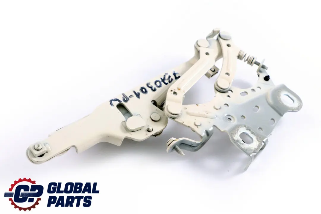 Sinistra Cerniera Cofano Motore Pepper White 7300565 per Mini F55 F56 F57 con numero di parte 7370301 Mini F55 F56 F57 Sinistra Cerniera Cofano Motore Pepper White 7300565 - SKU 7370301-PW - Numero di parte 7370301
