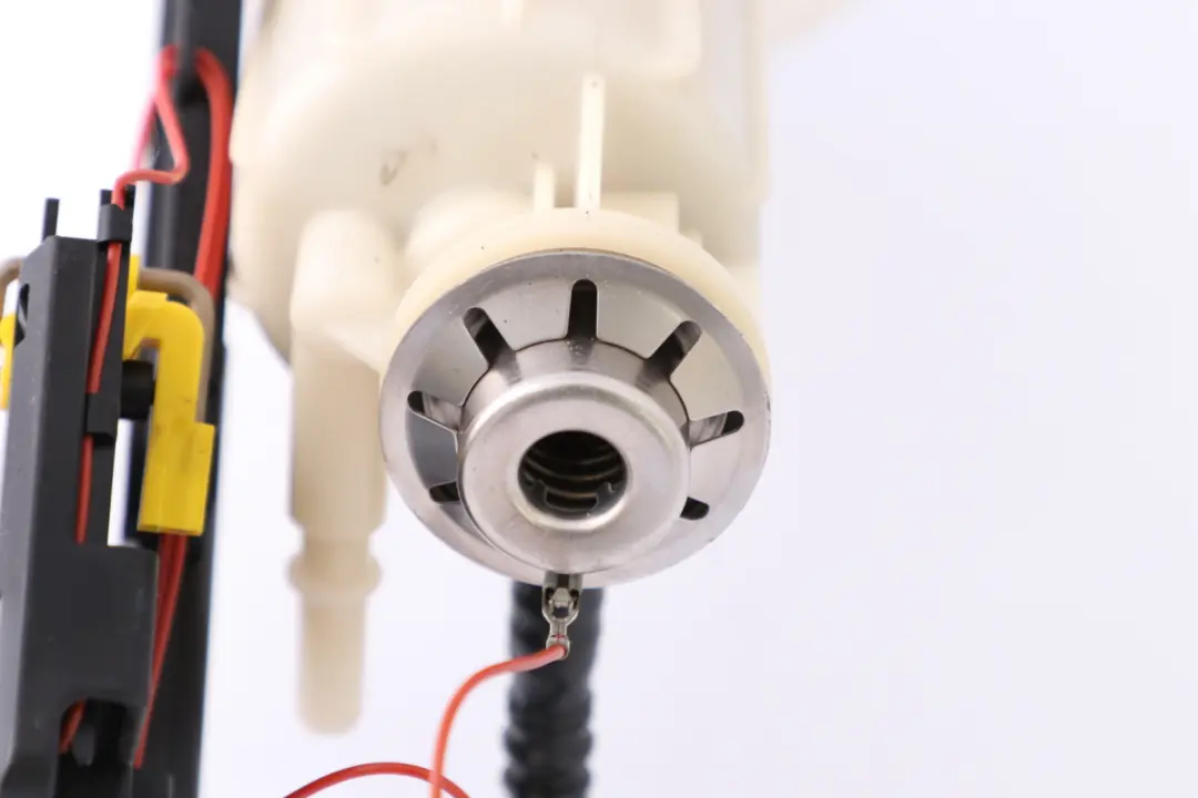 BMW 5 6 E60 E61 E63 Essence Pompe Jet D'Aspiration De Lignes Capteur - SKU 7373470 - Numéro de pièce 6765843
