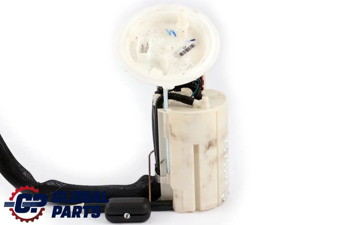 N52 Pompa Paliwa do BMW E60 E61 E63 E64 o numerze 7373503 BMW E60 E61 E63 E64 N52 Pompa Paliwa - SKU 7373503 - Numer Części 7373503