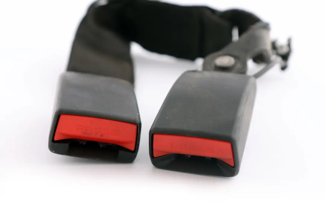 Cinturon Inferior Centro Trasero Y Derecho para BMW F30 F80 M3 F82 M4 con número de pieza 7375448 BMW F30 F80 M3 F82 M4 Cinturon Inferior Centro Trasero Y Derecho - SKU 7375448 - Número de pieza 7375448