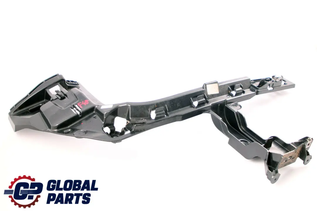 Montaje Esquina Parachoques Trasero Izquierdo Embellecedor para BMW X1 F48 M Sport con número de pieza 7381119 BMW X1 F48 M Sport Montaje Esquina Parachoques Trasero Izquierdo Embellecedor - SKU 7381119 - Número de pieza 7381119