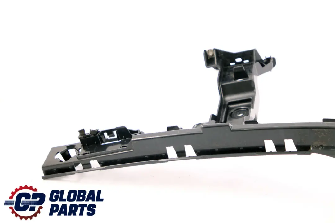 Montaje Esquina Parachoques Trasero Izquierdo Embellecedor para BMW X1 F48 M Sport con número de pieza 7381119 BMW X1 F48 M Sport Montaje Esquina Parachoques Trasero Izquierdo Embellecedor - SKU 7381119 - Número de pieza 7381119