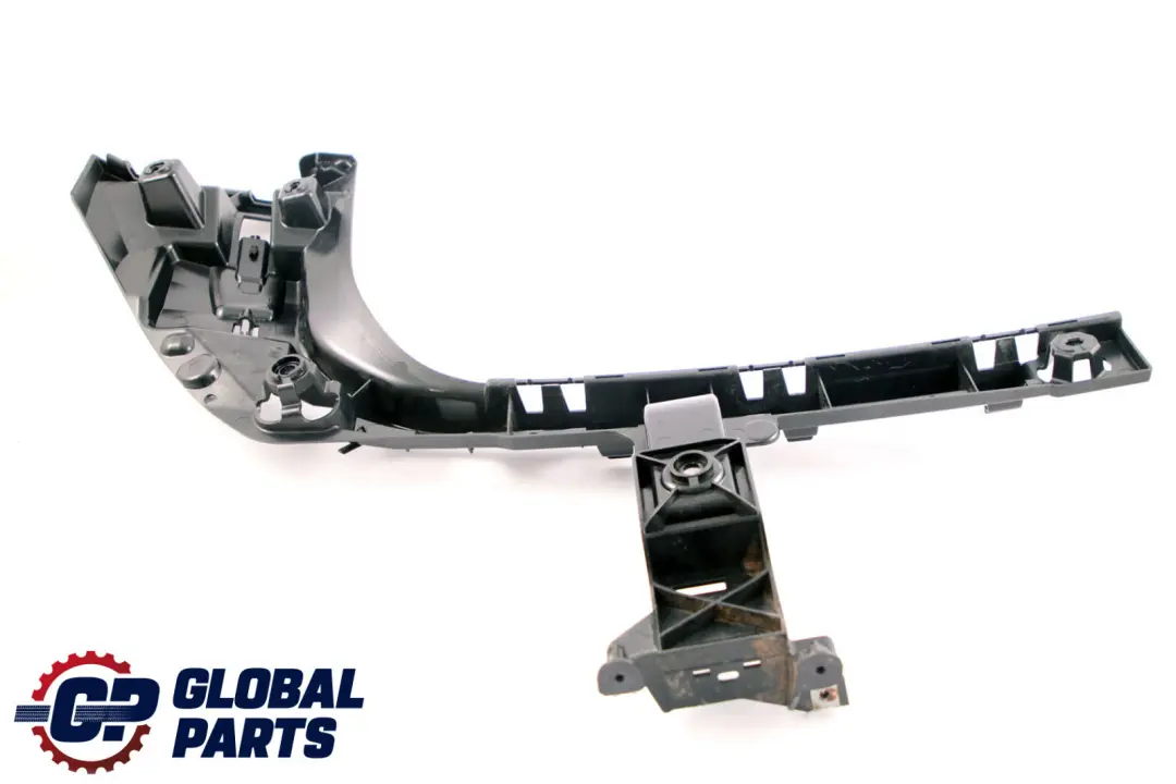 Montaje Esquina Parachoques Trasero Derecho Trim para BMW X1 F48 M Sport con número de pieza 7381120 BMW X1 F48 M Sport Montaje Esquina Parachoques Trasero Derecho Trim - SKU 7381120 - Número de pieza 7381120