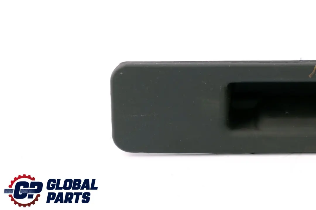 Coperchio Bagagliaio Maniglia Pulsante Blocco per BMW F40 con numero di parte 7381867 BMW F40 Coperchio Bagagliaio Maniglia Pulsante Blocco - SKU 7381867 - Numero di parte 7381867