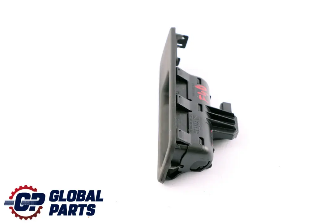 BMW F40 Tapa Maletero Empuñadura Portón Trasero Botón Cierre Maletero - SKU 7381867 - Número de pieza 7381867