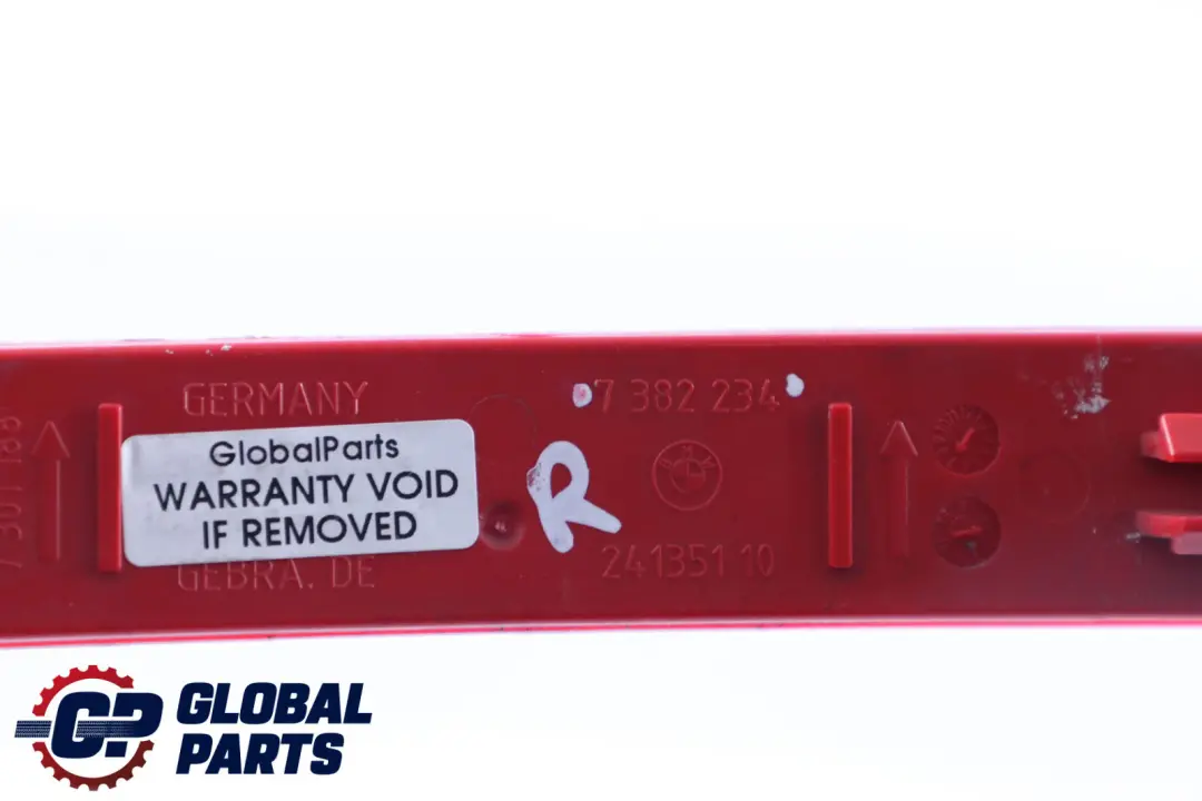 Riflettore paraurti posteriore destro per BMW F30 F32 F33 con numero di parte 7382234 BMW F30 F32 F33 Riflettore paraurti posteriore destro - SKU 7382234 - Numero di parte 7382234