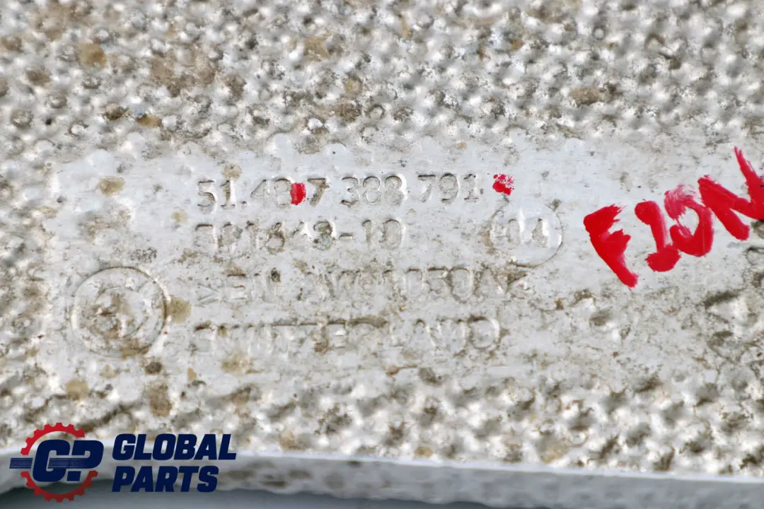 Wärmeisolierung Nachschalldämpfer für BMW 1 er F20 F21 LCI mit Teilenummer 7388791 BMW 1 er F20 F21 LCI Wärmeisolierung Nachschalldämpfer - SKU 7388791 - Teilenummer 7388791